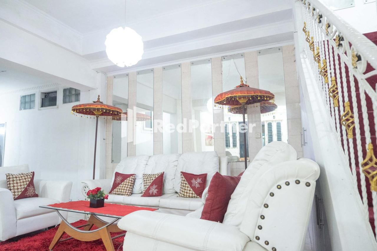 Hotel House Of Joy Sopalan Redpartner Kalasan Esterno foto