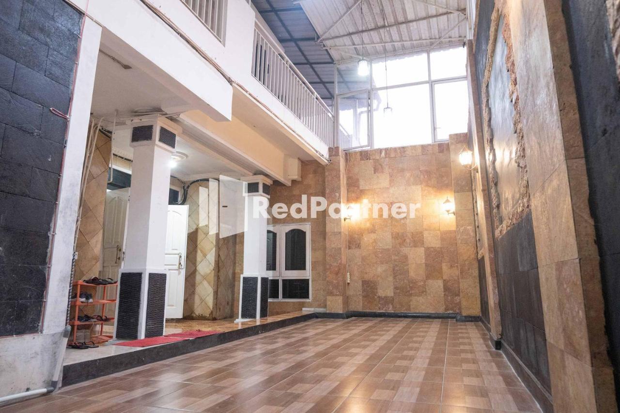 Hotel House Of Joy Sopalan Redpartner Kalasan Esterno foto